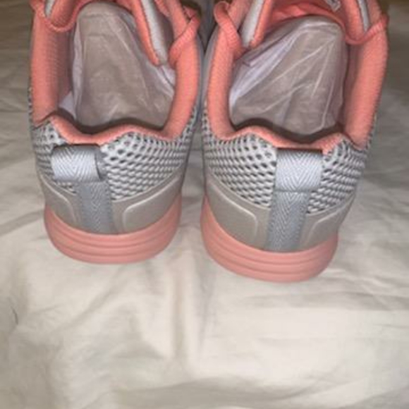 Vionic Womens Agile Jojo Ombre Gray Athletic and Training Shoes Sneakers NWT - Picture 2 of 5